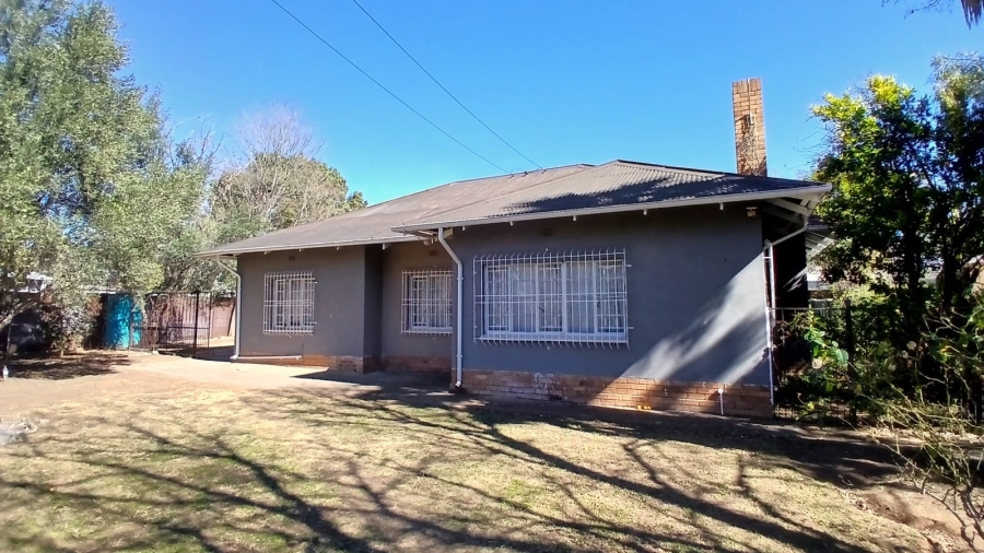 5 Bedroom Property for Sale in Park West Free State